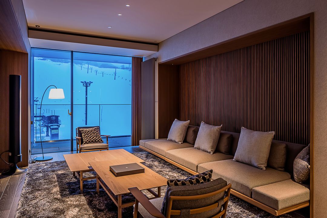 Luxury Ski-in/Ski-out 3-Bedroom Condominium in Niseko Hirafu - Thumbnail 3