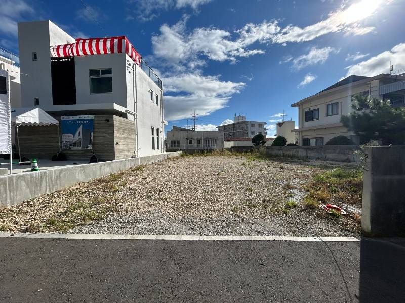Land for Sale in Yaebaru, Okinawa with Building Conditions - Thumbnail 2
