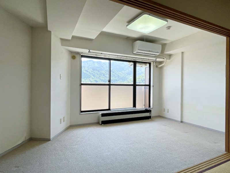Lions Mansion Ishiuchi Maruyama 13F 1LDK Apartment for Sale in Niigata - Thumbnail 3