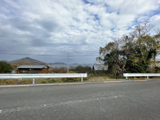 Land in Mitoyo Kagawa with Flower Field View Near Takuma Station - Thumbnail 4