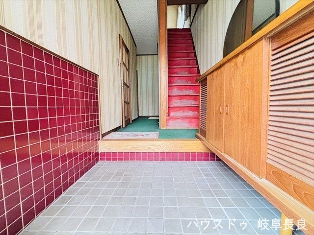 5DK House in Gifu City's Shimo-ukai Area - Thumbnail 3