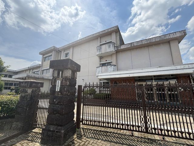 5DK House in Gifu City's Shimo-ukai Area - Thumbnail 2