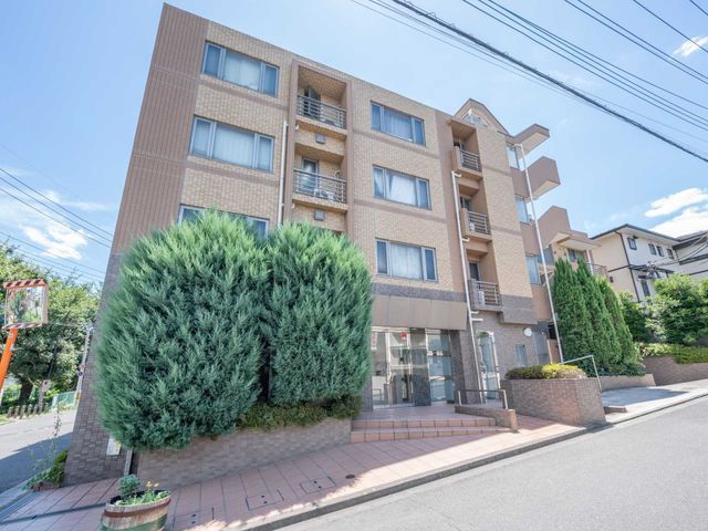 Park Side Hills Urawa Shimeidai 2LDK Apartment in Saitama - Thumbnail 2