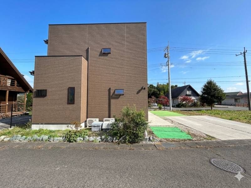 Modern 3LDK House for Sale in Utsunomiya, Tochigi - Thumbnail 2