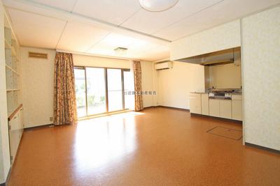 Used detached house in Nabari City (3 minutes by bus from Kikyogaoka Station on the Kintetsu Osaka Line and 9 minutes on foot from Gobancho Nishi) (Property number: 0129949-0000911) — Image 1, Nabari, Mie