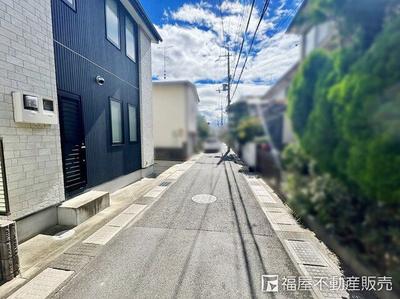6LDK Solar-Powered House for Sale in Jōyo, Kyoto — Image 9, Joyo, Kyoto