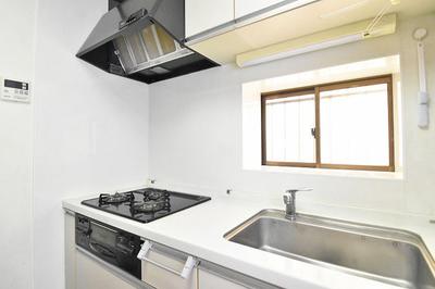 3LDK House in Mitaka with Northwest Corner Position — Image 3, Mitaka, Tokyo
