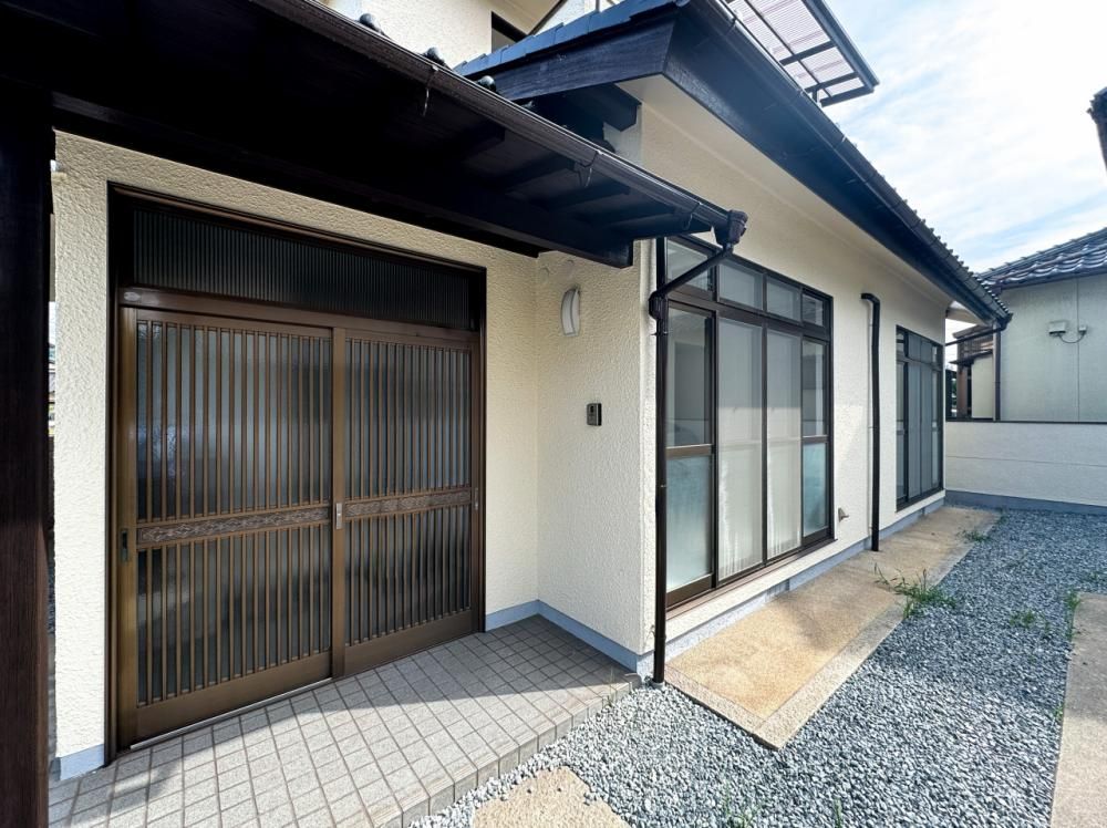 Renovated 3LDK House in Kurashiki with Seismic Upgrades - Thumbnail 3