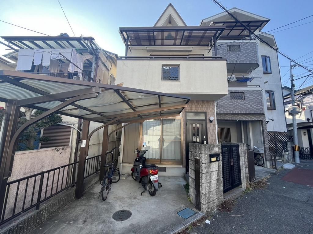 Renovated 3DK House in Yao City, Osaka | 56.7 sqm | 1995 Build - Main Image