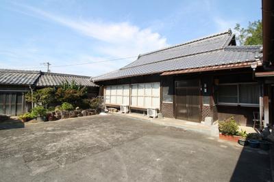 Marugame City Tokimachi Higashi Detached House | Marugame City, JR Yosan Line Marugame Station 3.4km away Used Detached House (Property Number: 3220241-0000146) — Image 1, Marugame, Kagawa