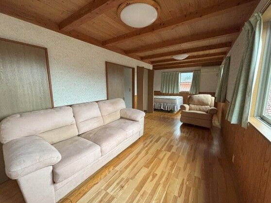 5LDK House for Sale with Large Garden in Shunan, Yamaguchi - Thumbnail 4