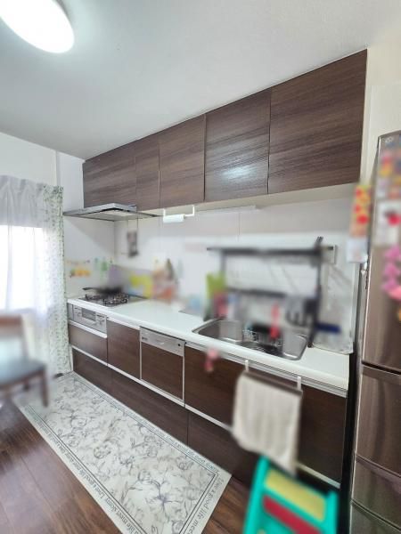 3LDK Renovated Apartment in Kobe's Kita Ward - Thumbnail 2