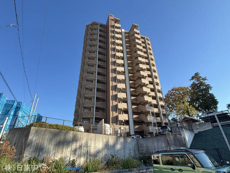 3LDK Apartment in Hiroshima with Balcony Near Mukainada Station - Thumbnail 2