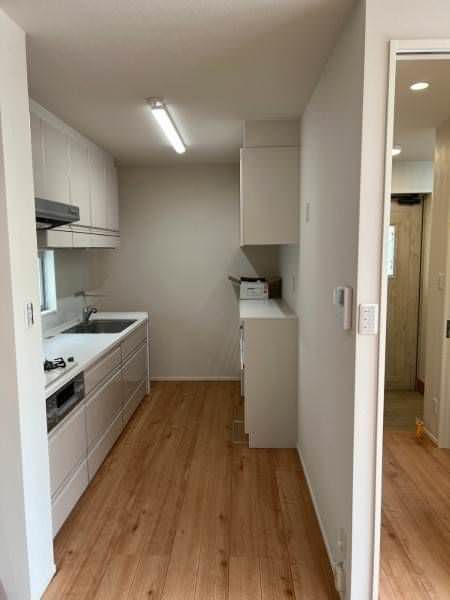 New 3LDK RC Home in Okinawa City with 2 Parking Spaces - Thumbnail 3