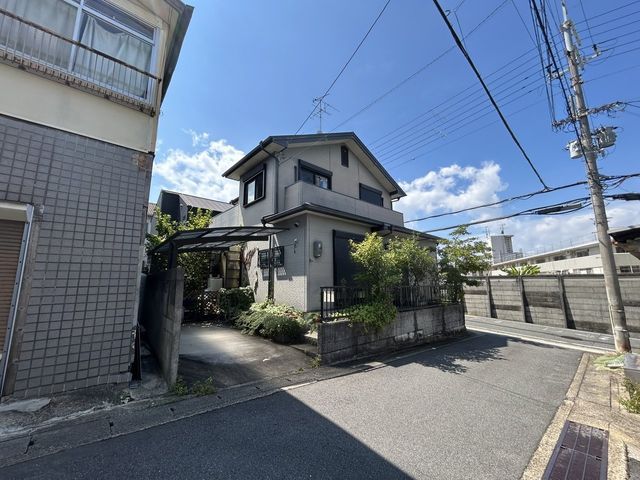 Land for Sale in Uji, Kyoto with No Building Conditions - Thumbnail 2