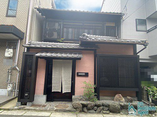 Traditional Kyoto Machiya House in Higashiyama District - Thumbnail 2