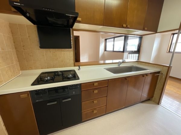 2LDK Apartment for Sale in Excio Kyoto Oike, Nakagyo Ward - Thumbnail 3
