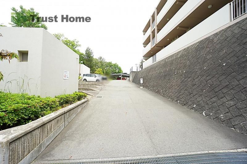 3LDK Apartment near Suzurandai Station, Kobe - Thumbnail 4