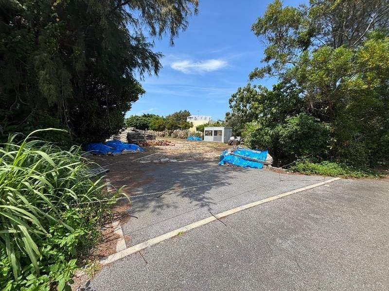 Vacant Land for Sale in Onna Village, Okinawa - 1037 sqm Plot - Thumbnail 3
