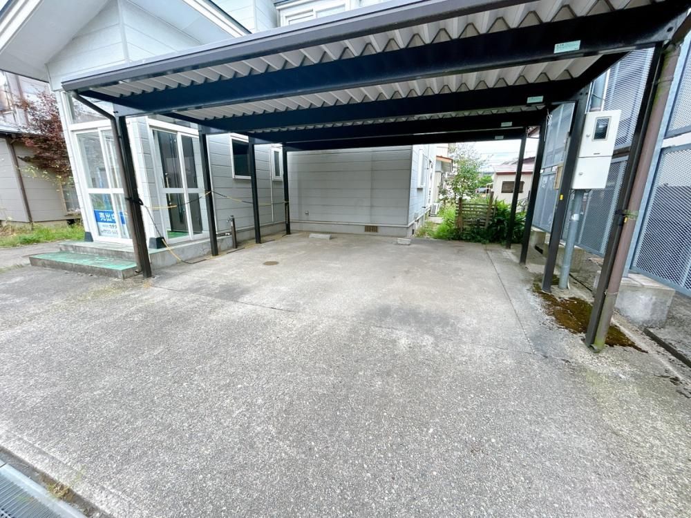 Renovated 4LDK House in Yokote with Carport - Thumbnail 2