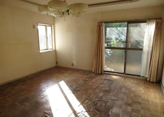 4DK House for Sale in Usuki, Oita with Large Garden - Thumbnail 3