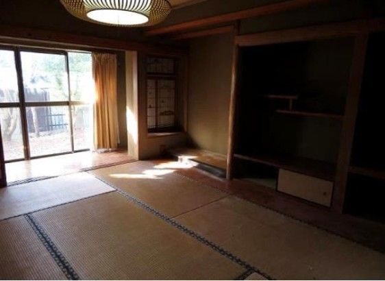 4DK House for Sale in Usuki, Oita with Large Garden - Thumbnail 2