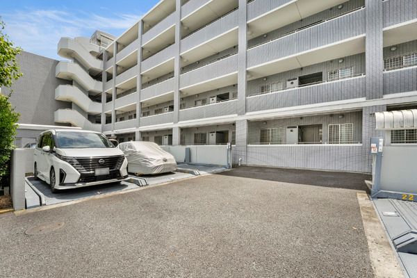 Park Square Chitose-Funabashi 3LDK Apartment for Sale - Thumbnail 2