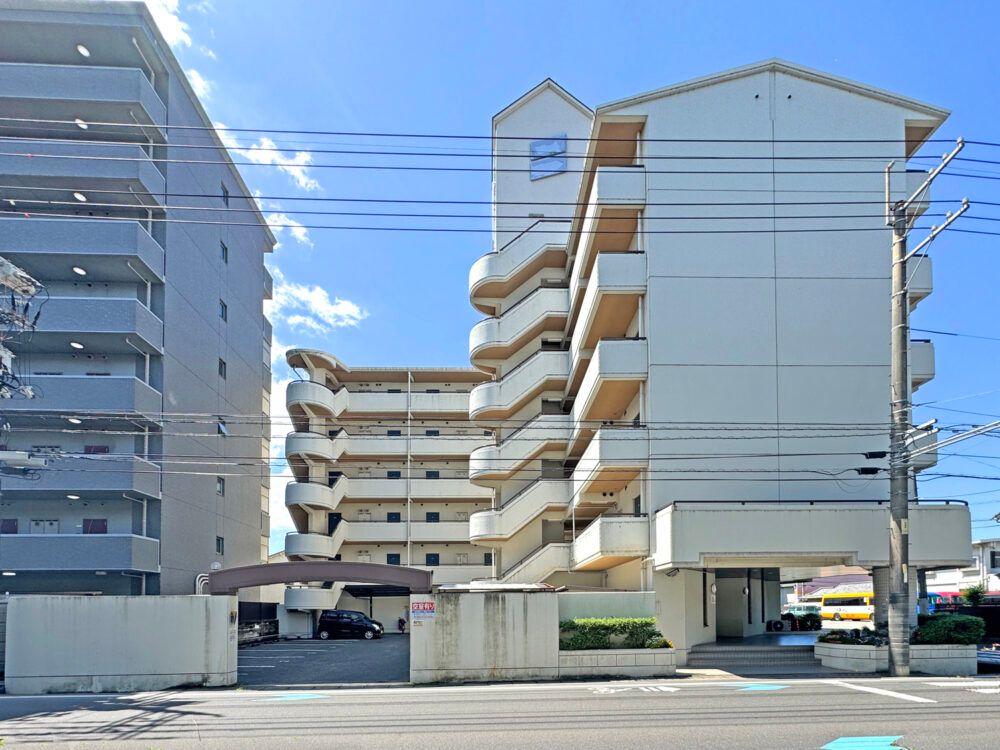 1K Apartment for Rent Near Fukuyama Station, Hiroshima - Thumbnail 2