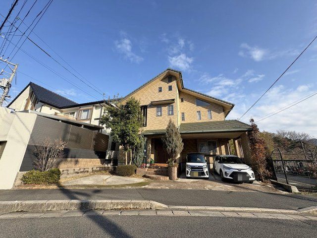 6LDK House for Sale in Hatsukaichi, Near Maesora Station - Thumbnail 4