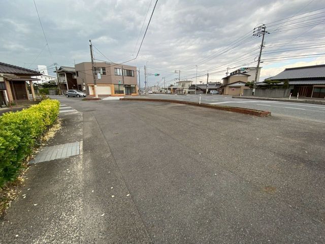 710 sqm Land Plot with Old House in Ube, Yamaguchi for Sale - Thumbnail 3