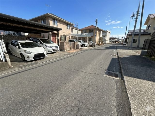 5LDK Sekisui House Family Home Near Shinanoui Station, Nagano - Thumbnail 3