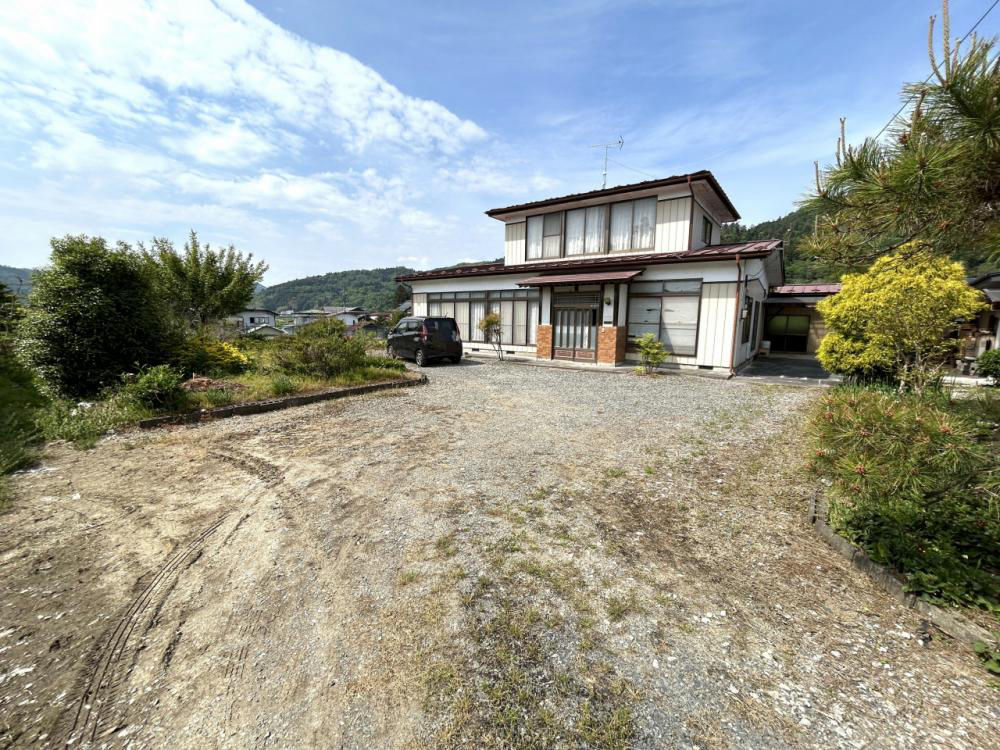 5LDK House in Ichinoseki with Renovations - Thumbnail 4