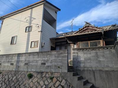 6LDK House in Kure City with Sea Views — Image 1, Kure, Hiroshima