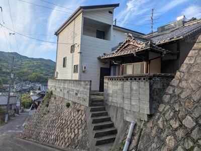 6LDK House in Kure City with Sea Views — Image 1, Kure, Hiroshima