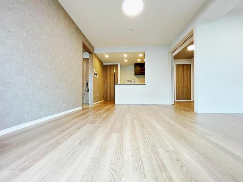 2LDK Apartment in Hachioji with Recent Renovation - Thumbnail 3