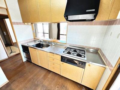 4LDK Apartment in Izumiotsu - Spacious Family Living — Image 4, Izumiotsu, Osaka