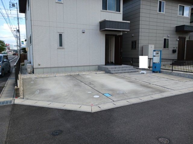 Modern 3SLDK House for Sale in Ginan, Gifu - Thumbnail 2