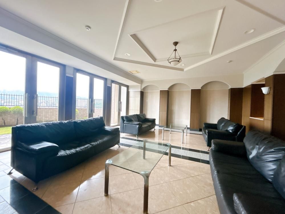 Renovated 3LDK Apartment for Sale in Nagasaki City, Nagasaki - Thumbnail 3