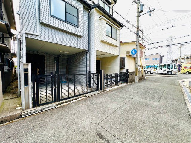 4DK Detached House for Sale in Itami, Hyogo - 89.41 sqm - Thumbnail 3