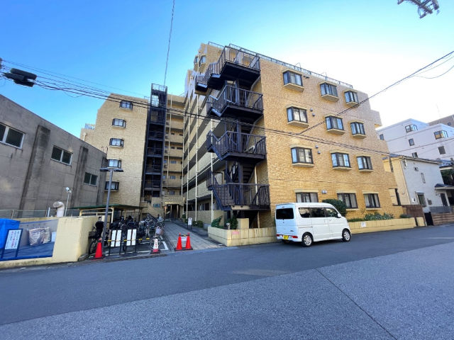 Refurbished 2SLDK Apartment Near Funabashi Station - Thumbnail 2
