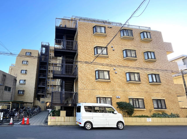 Refurbished 2SLDK Apartment Near Funabashi Station - Thumbnail 3