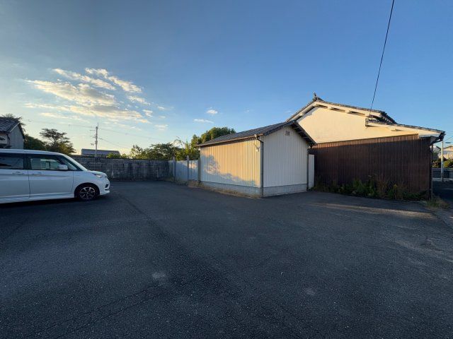 Traditional Kominka with 7 Warehouses for Sale in Tenri, Nara - Thumbnail 4