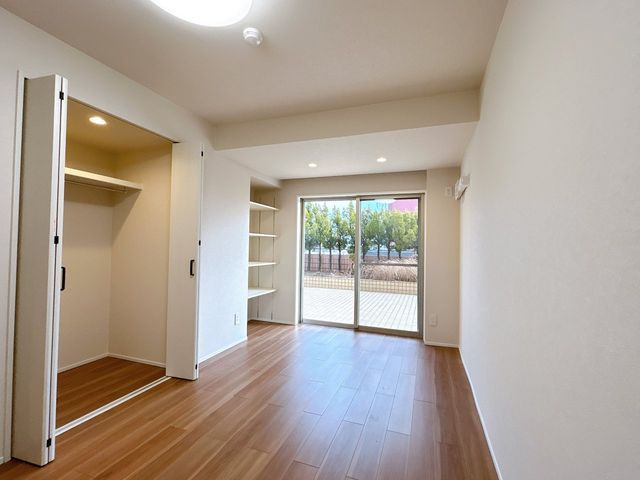 Renovated 3LDK Apartment in Miyazaki City with River Views - Thumbnail 4