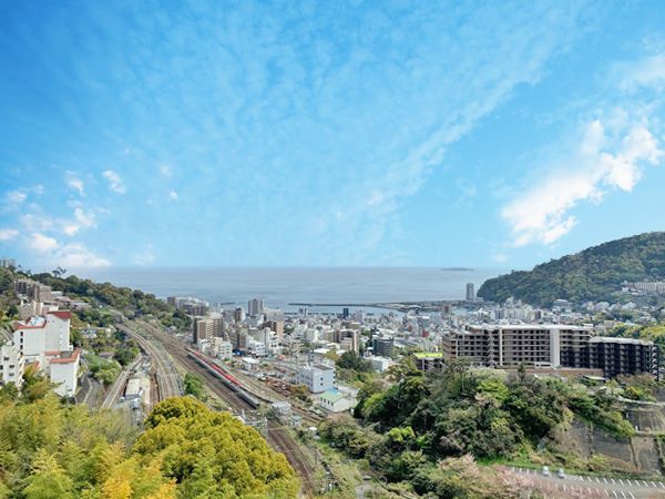 Chugin Life Care Konomiya 10th Building A 11F Apartment in Atami - Thumbnail 2