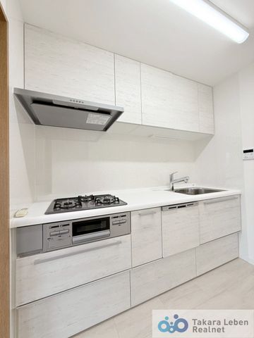 Renovated 3LDK Apartment for Sale Near Omiya Park, Saitama - Thumbnail 3