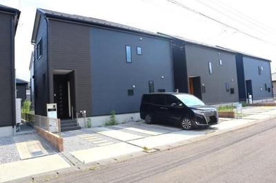 4LDK Modern House in Tochigi City with Garden and 3 Car Parks — Image 9, Tochigi, Tochigi