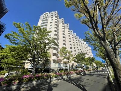 3LDK Apartment in Kitakyushu with Balcony Near Anaou Station — Image 1, Yahatanishi, Fukuoka