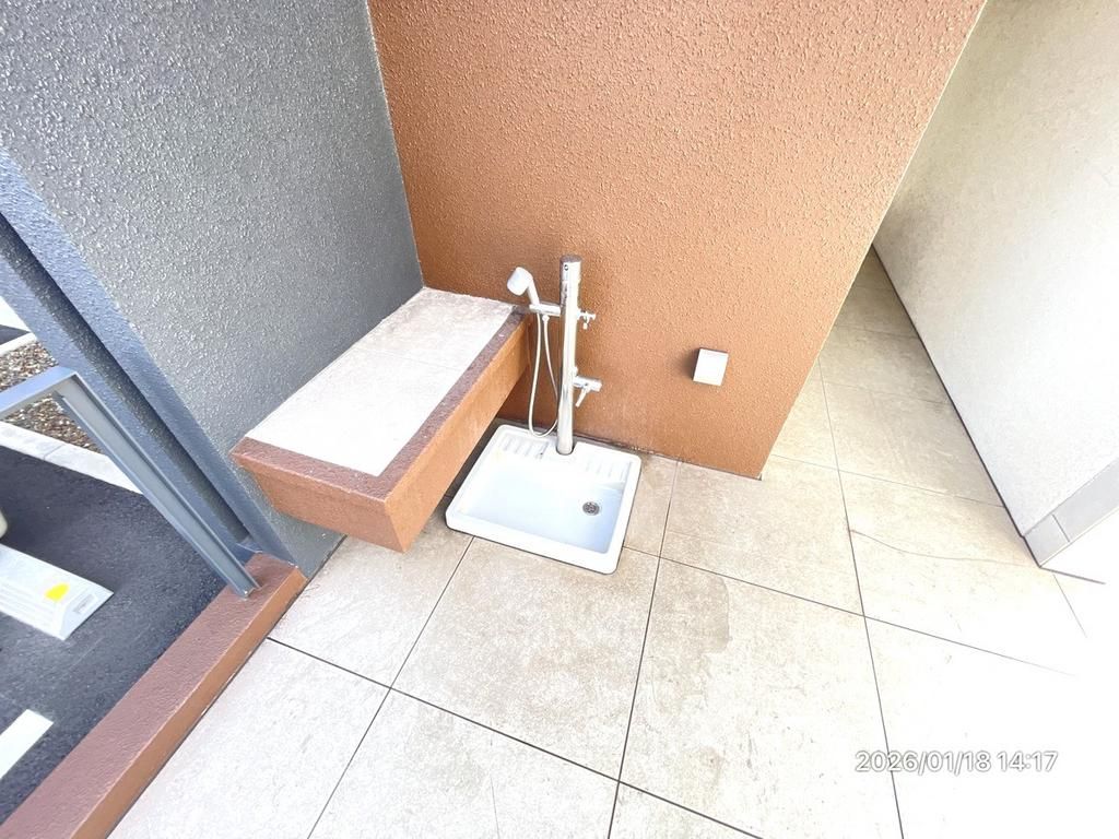 Modern 3LDK Apartment for Sale in Oita City's Akeno Kita - Thumbnail 3