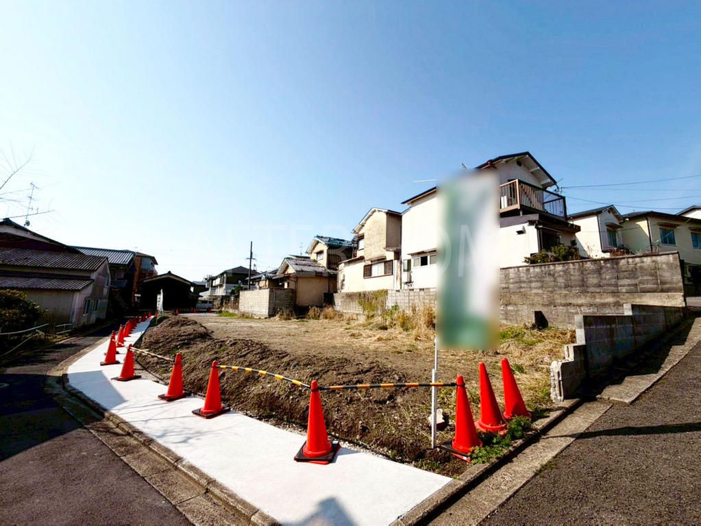 Land for Sale in Fushimi, Kyoto - Three Plots with Build Plans - Thumbnail 2