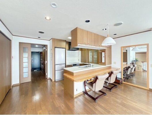 3LDK Apartment in Izu Nagaoka with Balcony Views - Thumbnail 4